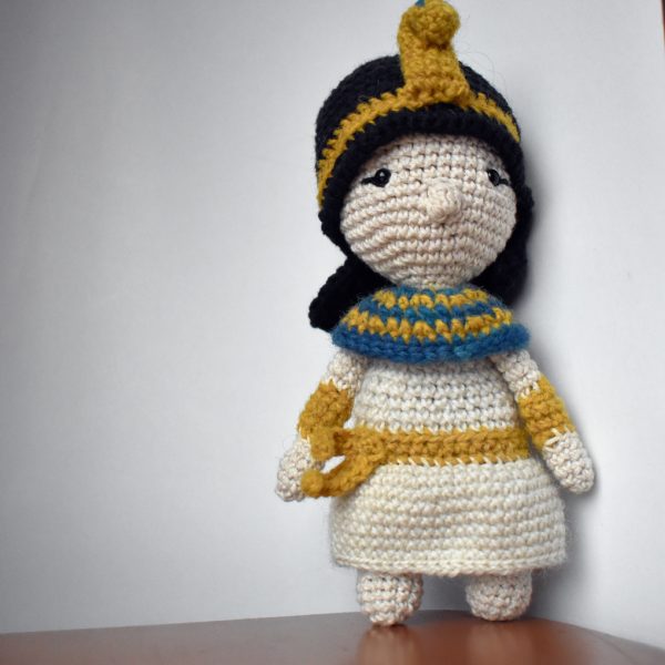 Cleopatra, muñeca de lana